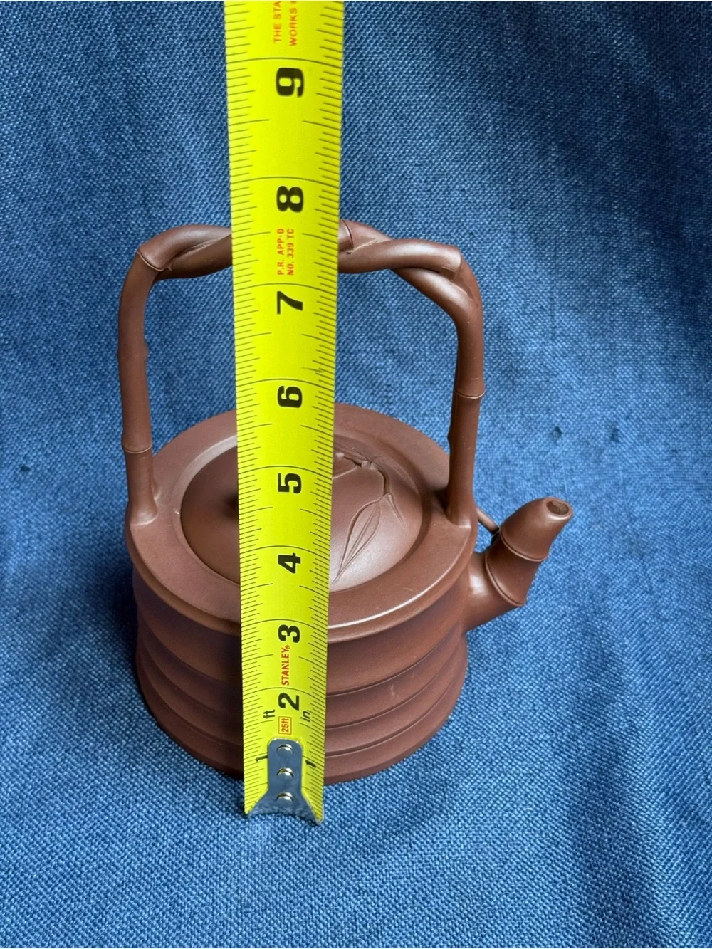 1980s Yixing Zisha Clay Teapot Signed Master Fan Hongquan Bamboo Relief 7.5 Inch